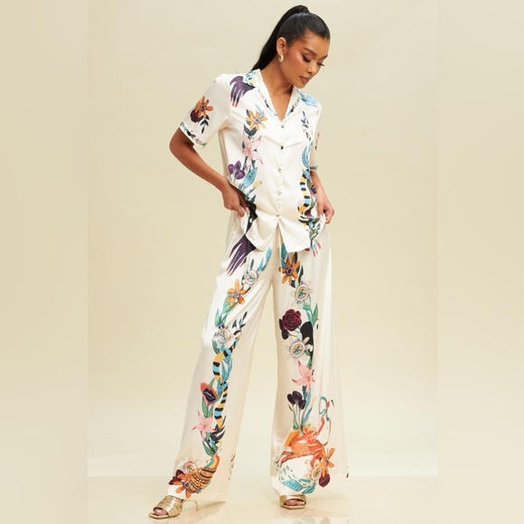 800. Luisa Printed Satin Pant Set - Picture 1 of 2